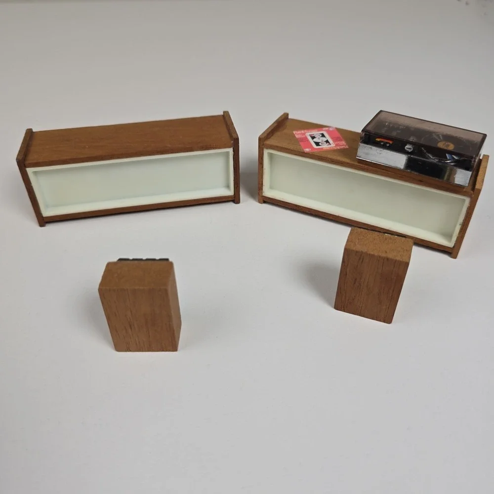 Lundby Dollhouse Record Player Stereo Set with Cabinet & Speakers 70s Beautiful!
